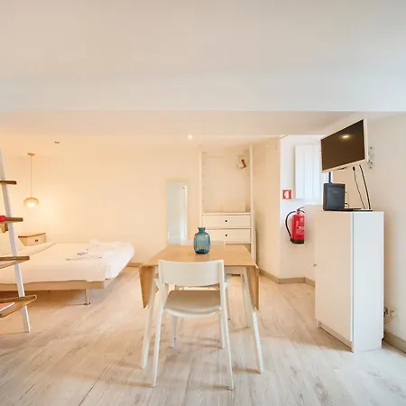 Renovated Alfama Loft, Santa Apolonia Lejlighed *